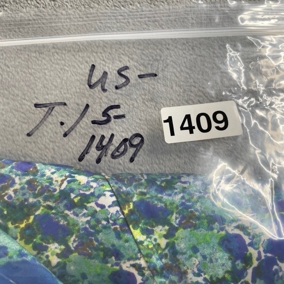 Coldwater Creek Women's XL 16 Blue Green Abstract Marble Cowl Neck Blouse Top - Picture 14 of 14